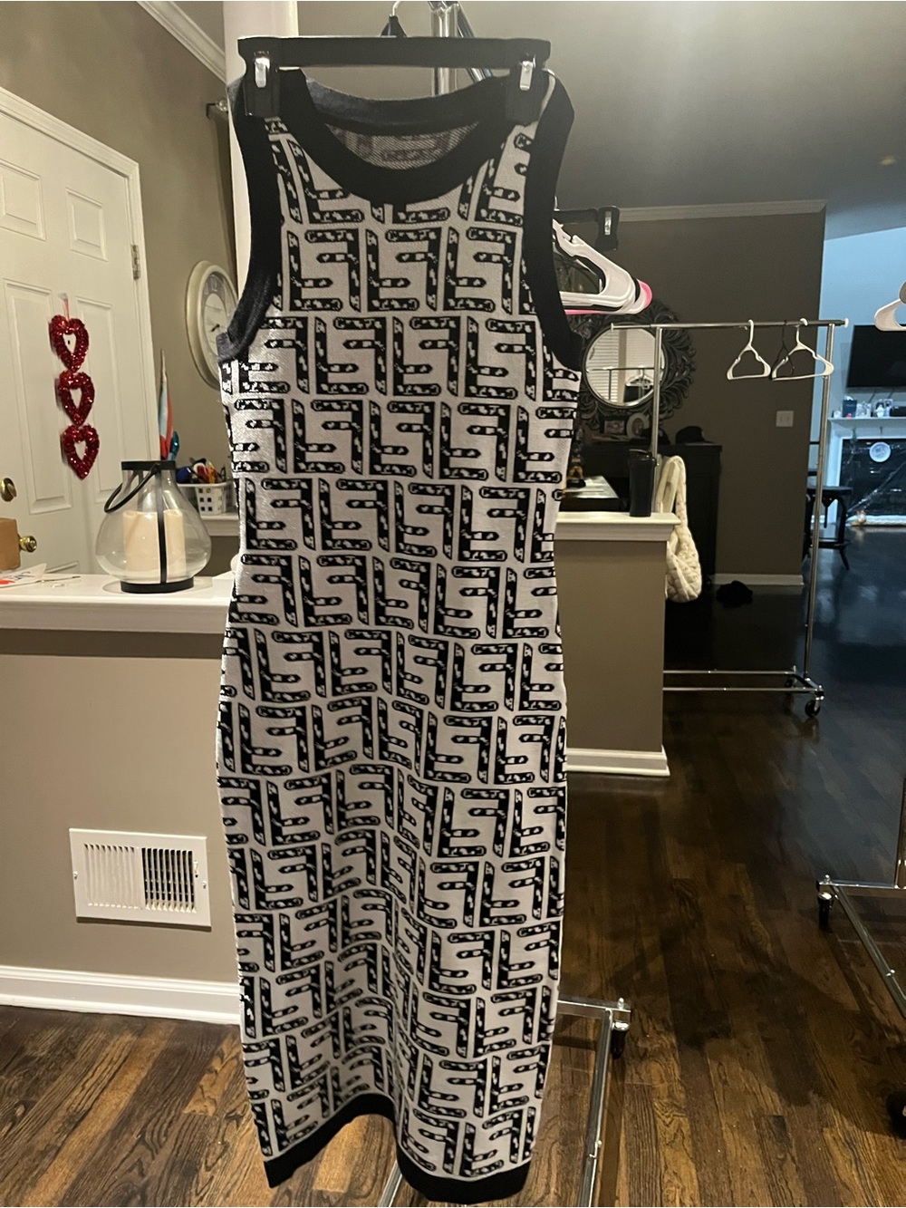 Black & White Patterned Sleeveless Midi Dress